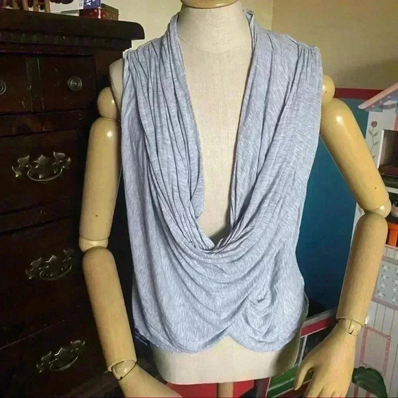 Active tank top - Picture 2 of 10